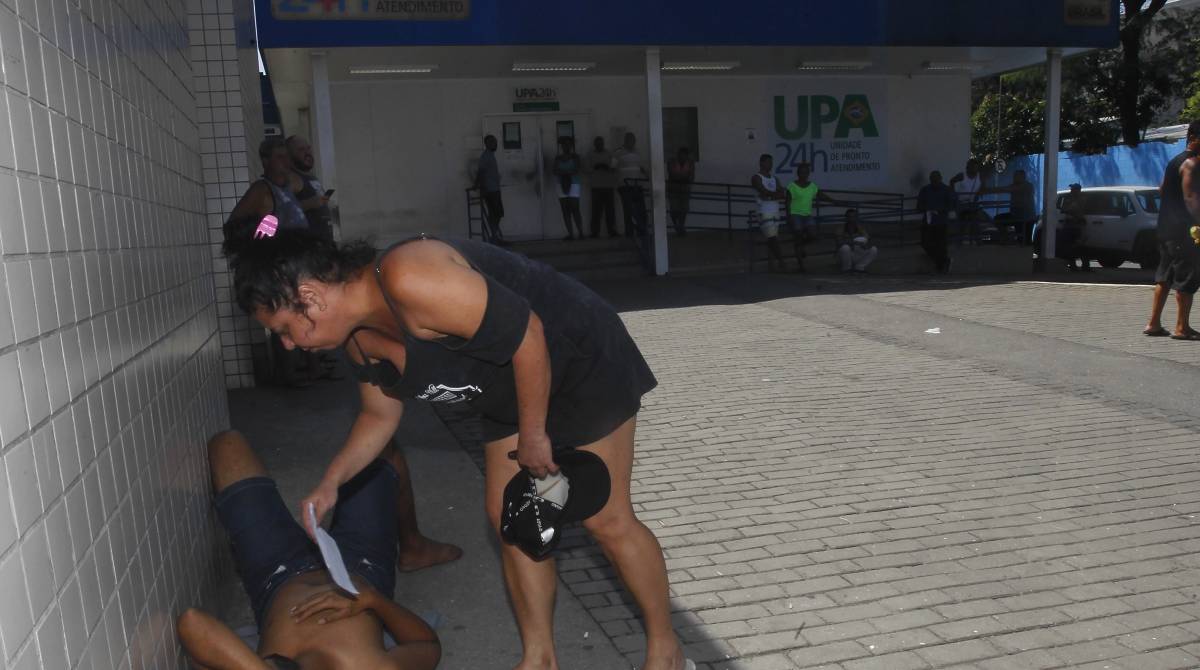 Rio, 02/01/2019 - Uma inspe&ccedil;&atilde;o "surpresa" do secret&aacute;rio municipal de Sa&uacute;de Jos&eacute; Carlos de Oliveira na Unidade de Pronto Atendimento (UPA) do Parque Beira-Mar, em Duque de Caxias, flagrou 25 funcion&aacute;rios, entre eles tr&ecirc;s m&eacute;dicos dormindo, na madrugada desta quarta-feira (2) - Foto: Severino Silva/Ag&ecirc;ncia O Dia