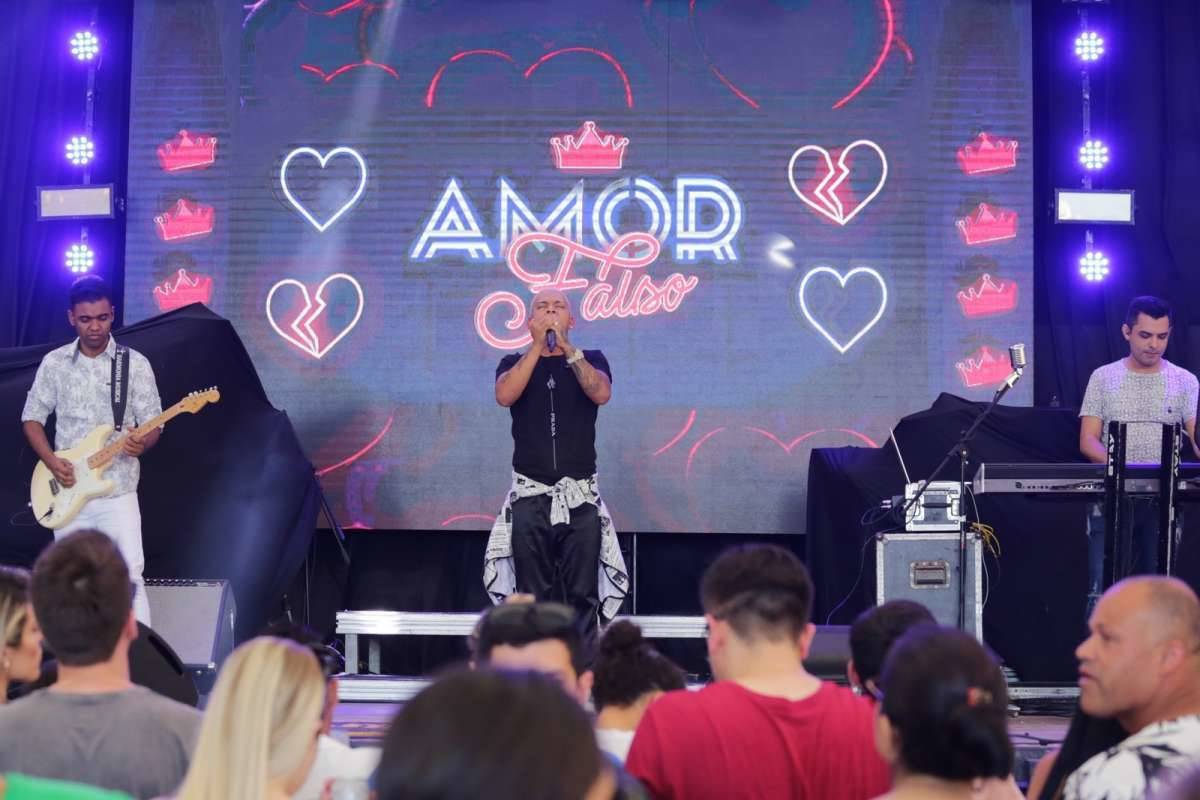 O dair Playboy abriu o show da virada em Jurerê, Florianópolis