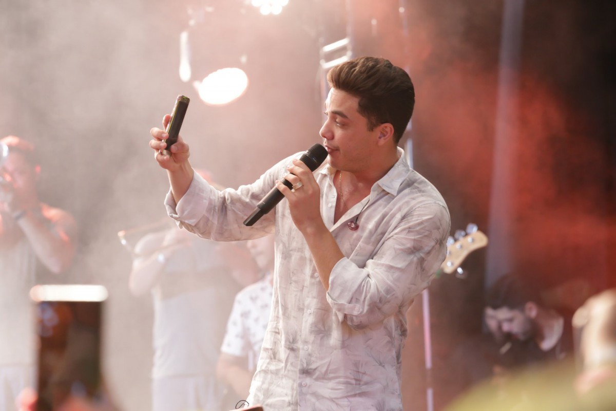 O dair Playboy abriu o show da virada em Jurerê, Florianópolis