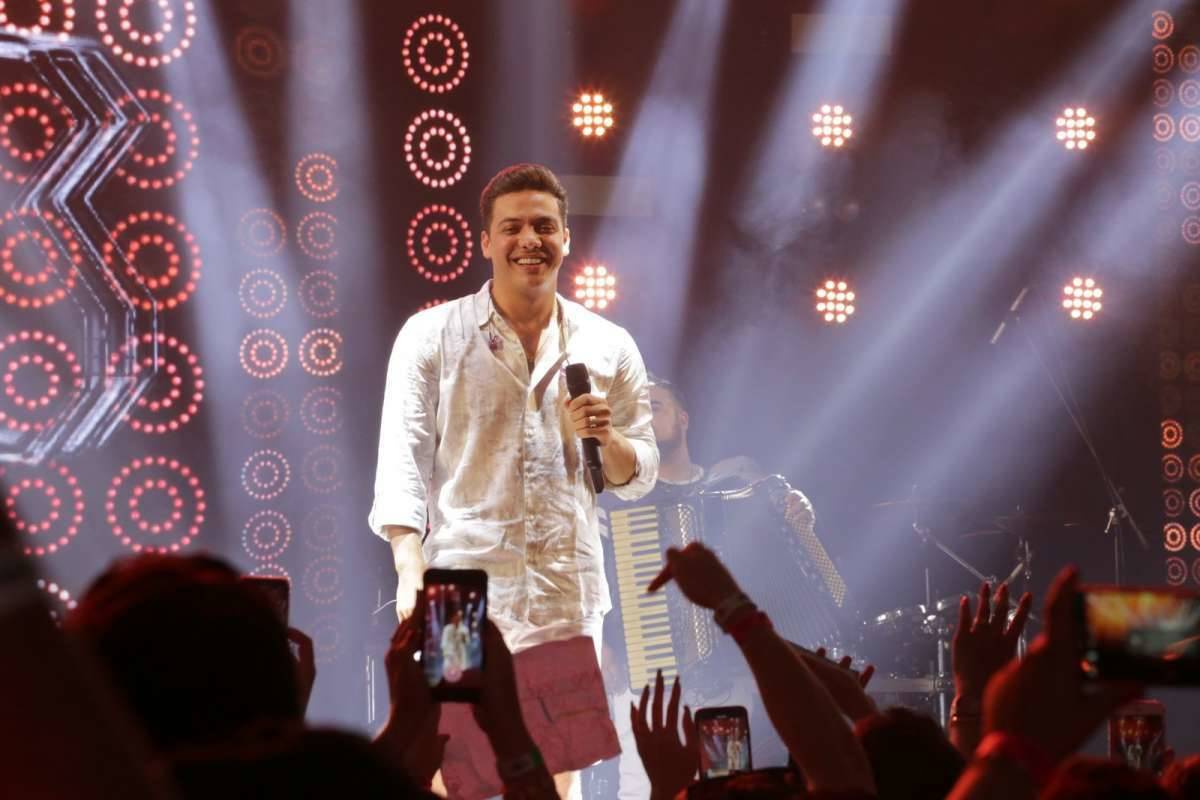 Wesley Safadão realizou show da virada em Jurerê, Florianópolis - AgNews