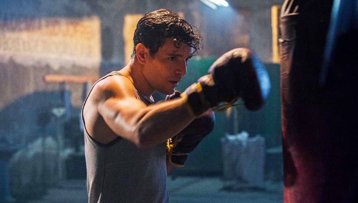 Eder Jofre (Daniel de Oliveira) e Kid Jofre (Osmar Prado) em '10 Segundos Para Vencer'