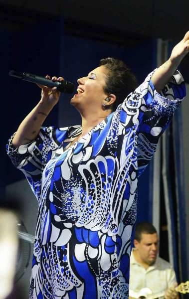 Maria Rita durante o show na quadra da Portela