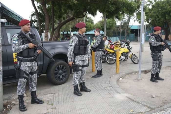 Fortaleza tem sexto dia consecutivo de violência e transporte público é afetado.