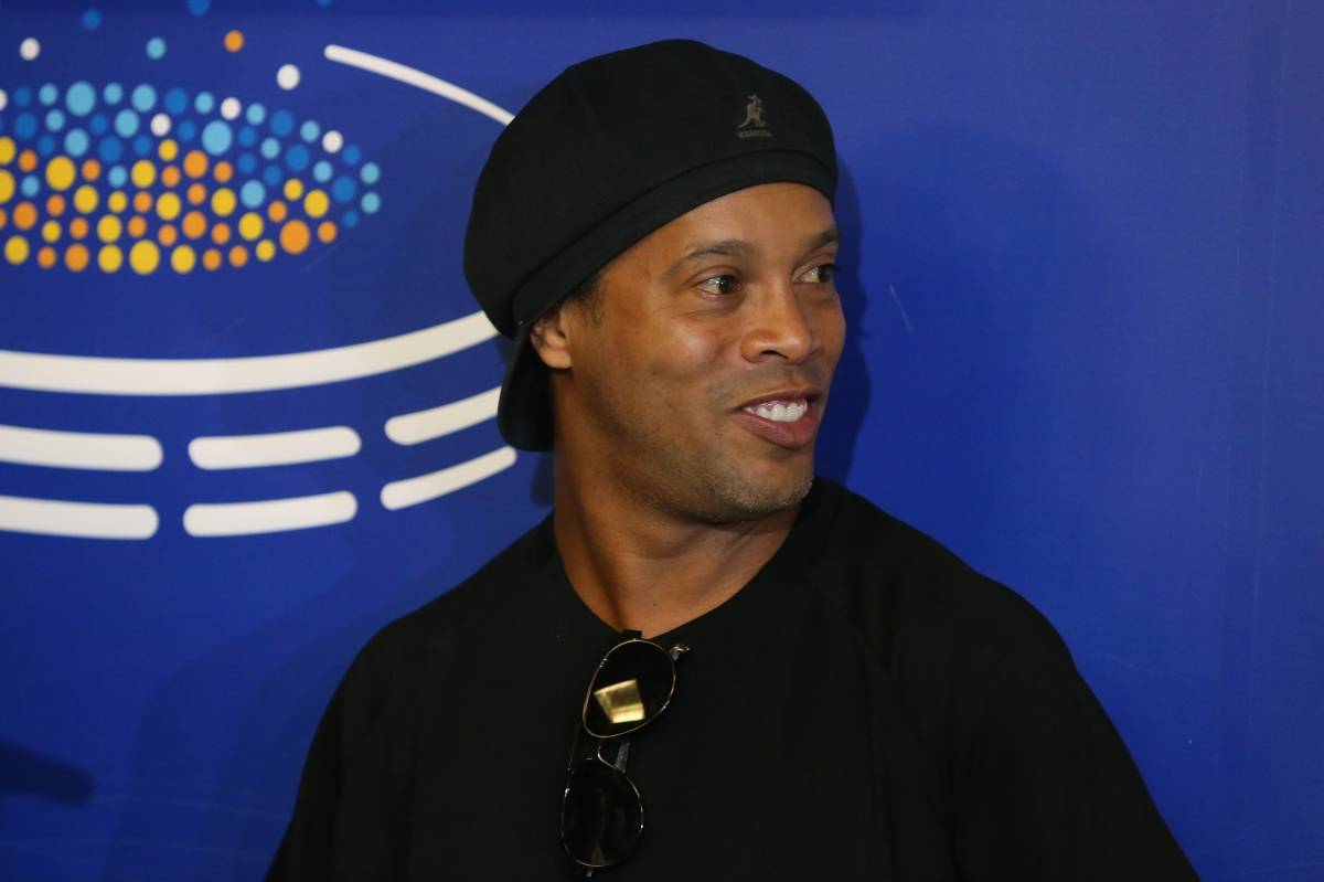 Ronaldinho Ga&uacute;cho - Daniel Castelo Branco