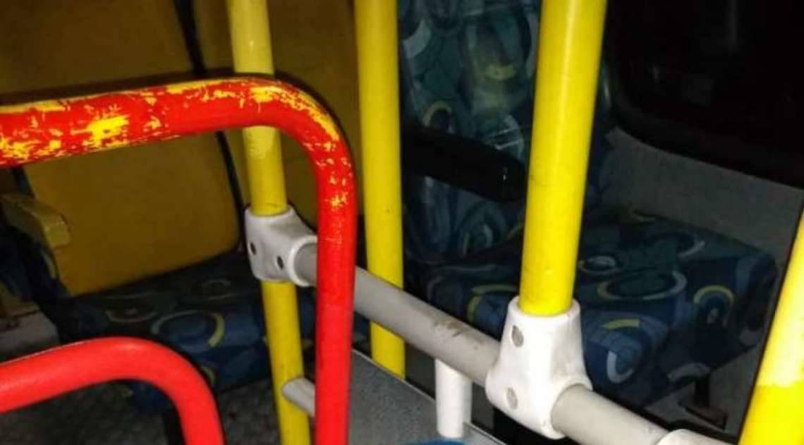 Os ônibus com irregularidades não puderam sair da garagem - Divulgação