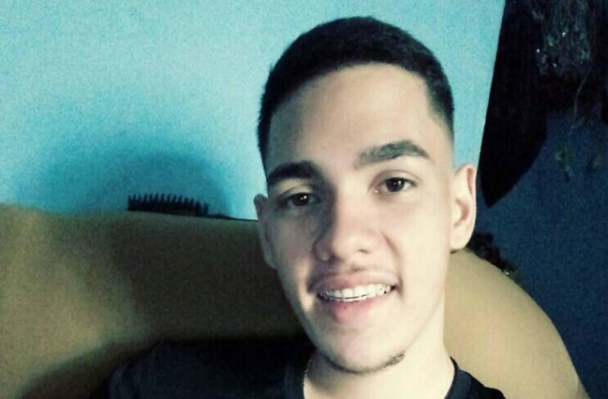 Jovem é morto por bala perdida em frente à casa da namorada na Zona Norte
