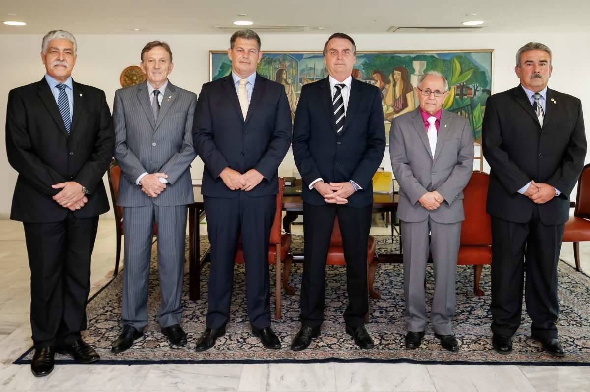 Bolsonaro recebe o general Maynard Marques de Santa Rosa, novo Secretário Especial de Assuntos Estratégicos da Presidência da República