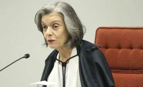 Cármen Lúcia condena ações ambientais de Bolsonaro: 'Insuficientes e ineficientes'