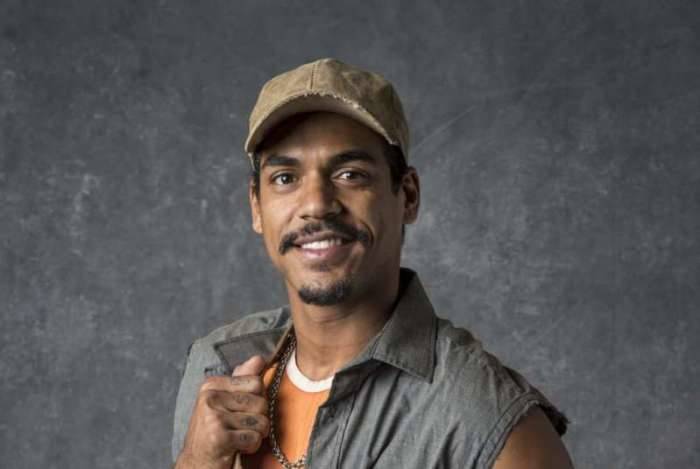 Marcello Melo Jr vive o pedreiro Fabim em 'O Sétimo Guardião': 