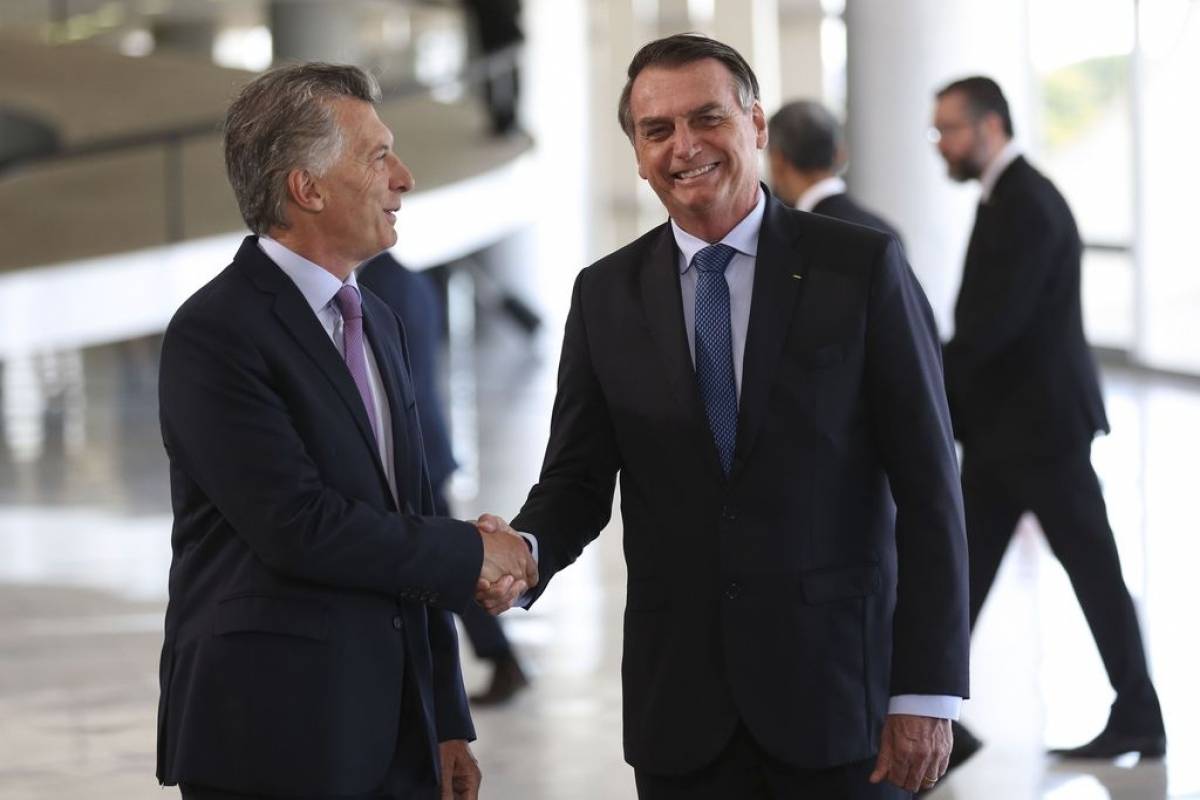 Presidente Jair Bolsonaro recebe o presidente argentino, Mauricio Macri no Palácio do Planalto durante cerimônia oficial de chegada