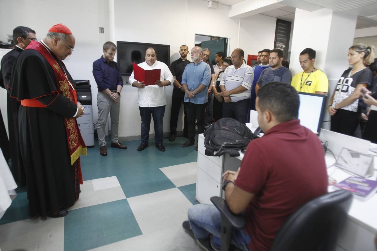 Dom Orani acebispo do Rio visitando o Jornal  O Dia
 Severino  Silva/ Agencia O Dia