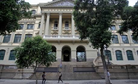 Biblioteca Nacional reabre ao público com novas normas de agendamento