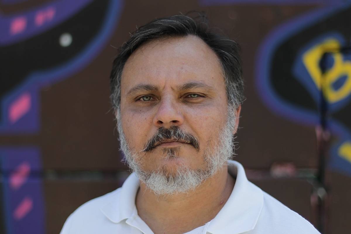 Rio de Janeiro 18/01/2019 - O Dia no seu bairro em Ramos, o morador Hugo Costa. Foto: Luciano Belford/Agência O Dia