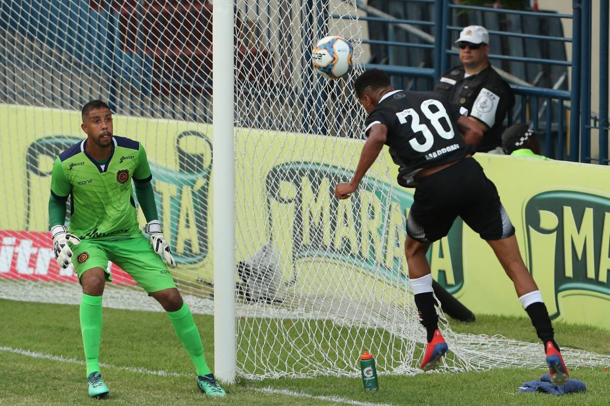 Vasco bateu o Madureira por 1 a 0