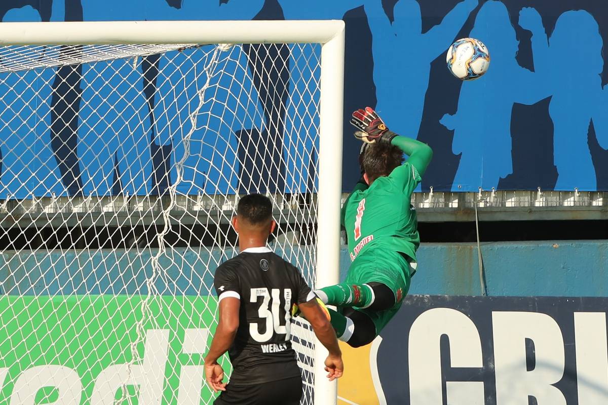 Vasco bateu o Madureira por 1 a 0