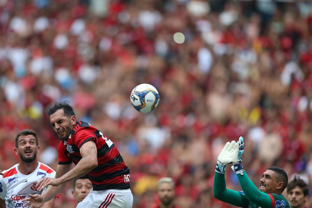 Flamengo venceu o Bangu de virada