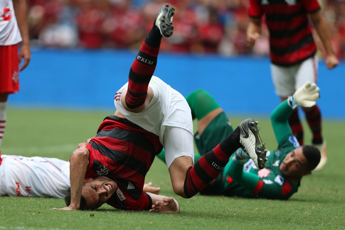 Flamengo venceu o Bangu de virada