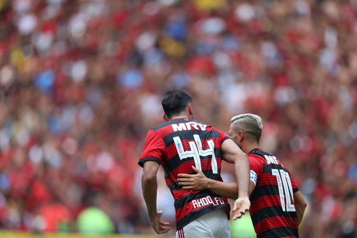 Flamengo venceu o Bangu de virada