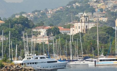 Ex-vereadora fala em recorrer à Igreja para Gloria voltar à Zona Sul