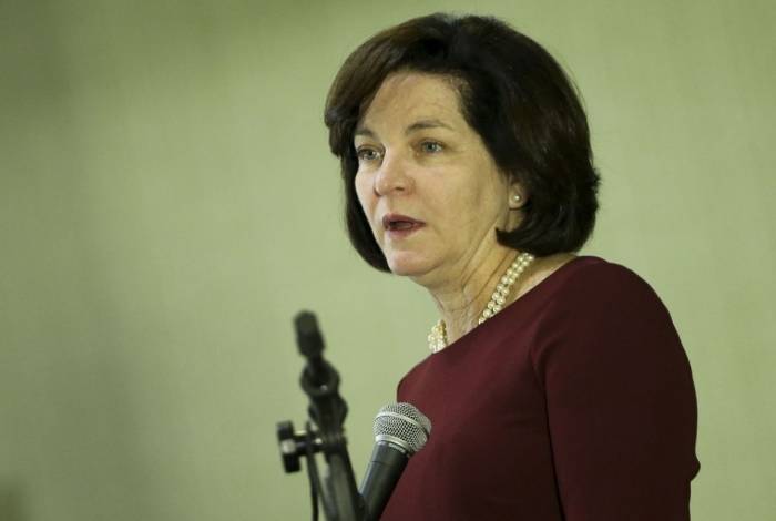 Raquel sugere parceria Estado e sociedade para 'assegurar dignidade a todos'