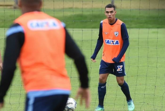 Flamengo estaria disputando revelação da Copa São Paulo com o Palmeiras