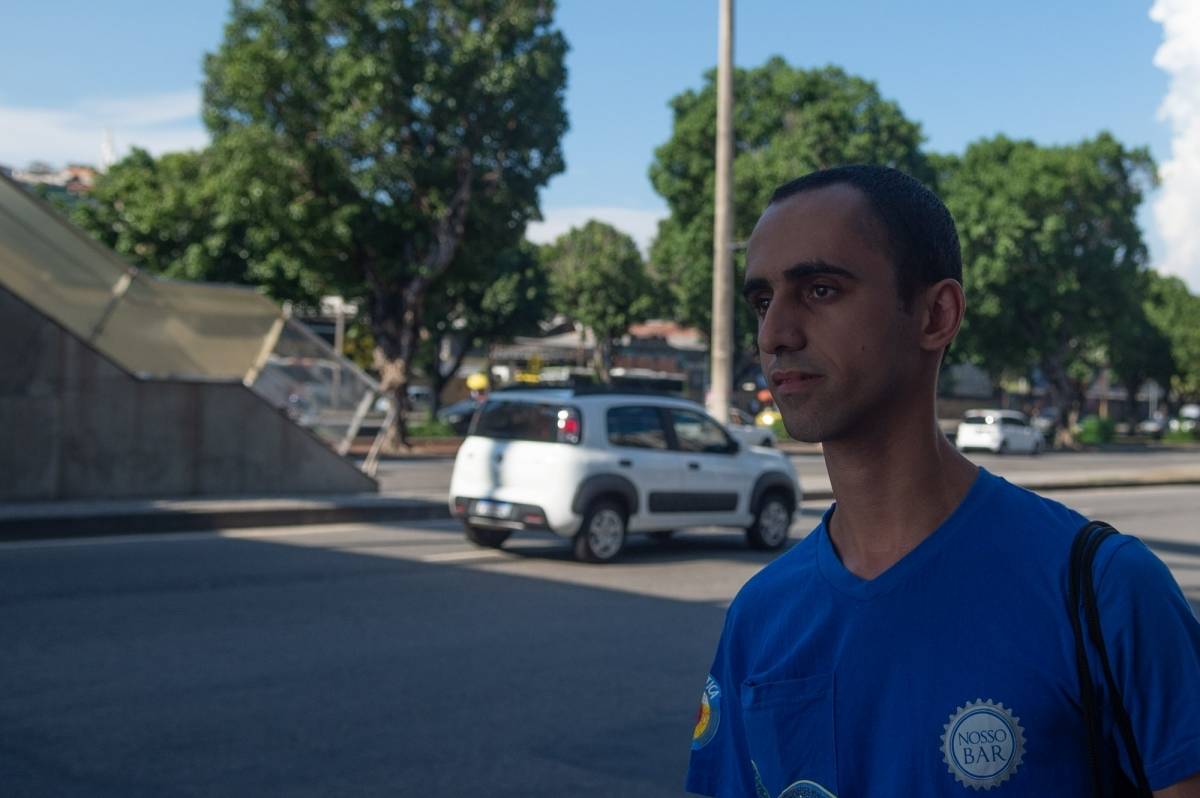 Rio,29/01/2019 - AUMENTO DA PASSAGEM DE ÔNIBUS- O Prefeito Marcelo Crivella anucia aumento da passagem de ônibus no municipio do Rio de Janeiro, RICARDO SAVEDRA (personagem), centro do Rio de Janeiro.Foto: Armando Paiva/ Agência O Dia Cidade,Prefeito, Marcelo Crivella, aumento da passagem