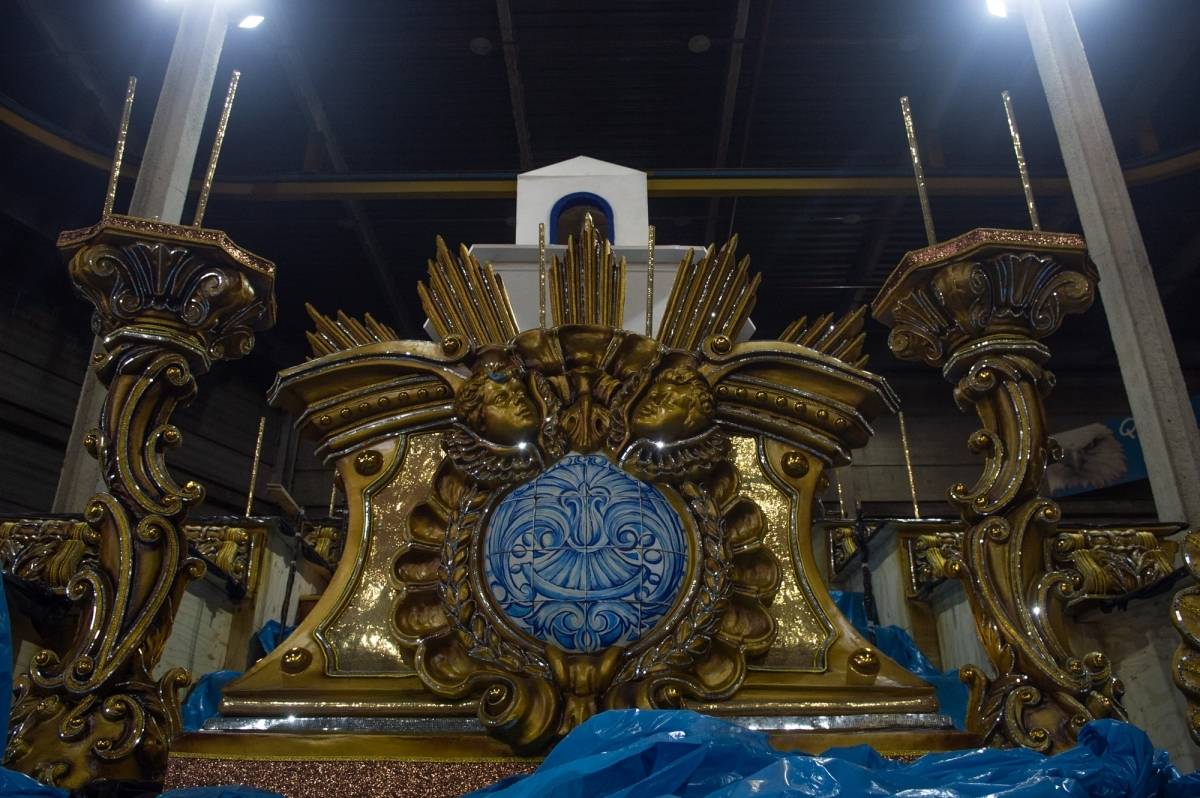 Rio,30/01/2019 - Alegorias da Portela  -Alegorias e adere&ccedil;os da Portela, Cidade do Samba, zona Portu&aacute;ria do Rio de Janeiro.Foto: Armando Paiva/ Ag&ecirc;ncia O Dia  Cidade do Samba, Fantasias, Portela, Carnaval 2019