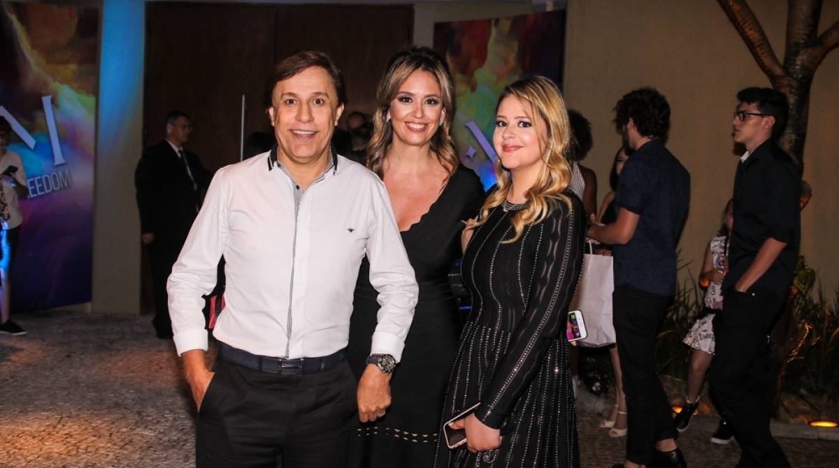 Tom Cavalcante com a mulher, Patrícia Lamounier, e a filha, Maria Antonia Cavalcante