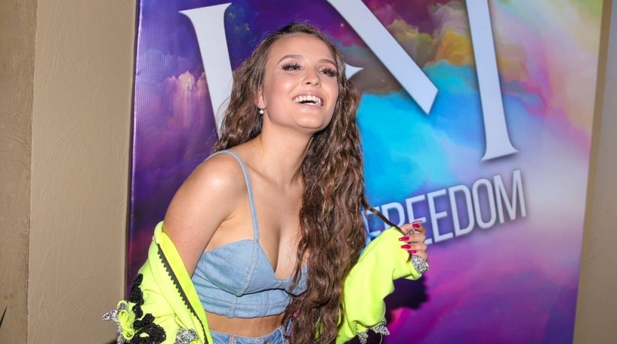 Larissa Manoela
