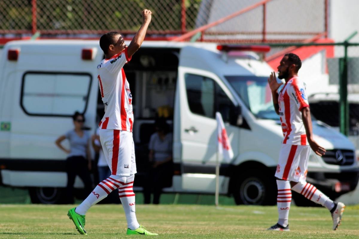 Bangu está perto da classificação - EMERSON PEREIRA/BANGU