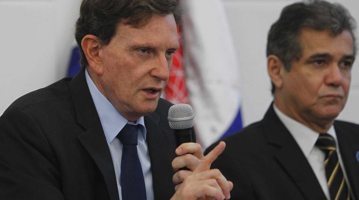 Coletiva do prefeito Marcelo Crivella para anunciar que suspendeu a cobran?a do ped?gio na Linha Amarela, entre a Barra e o Fund?o, pela segunda vez. 
 Severino  Silva/ Agencia O Dia