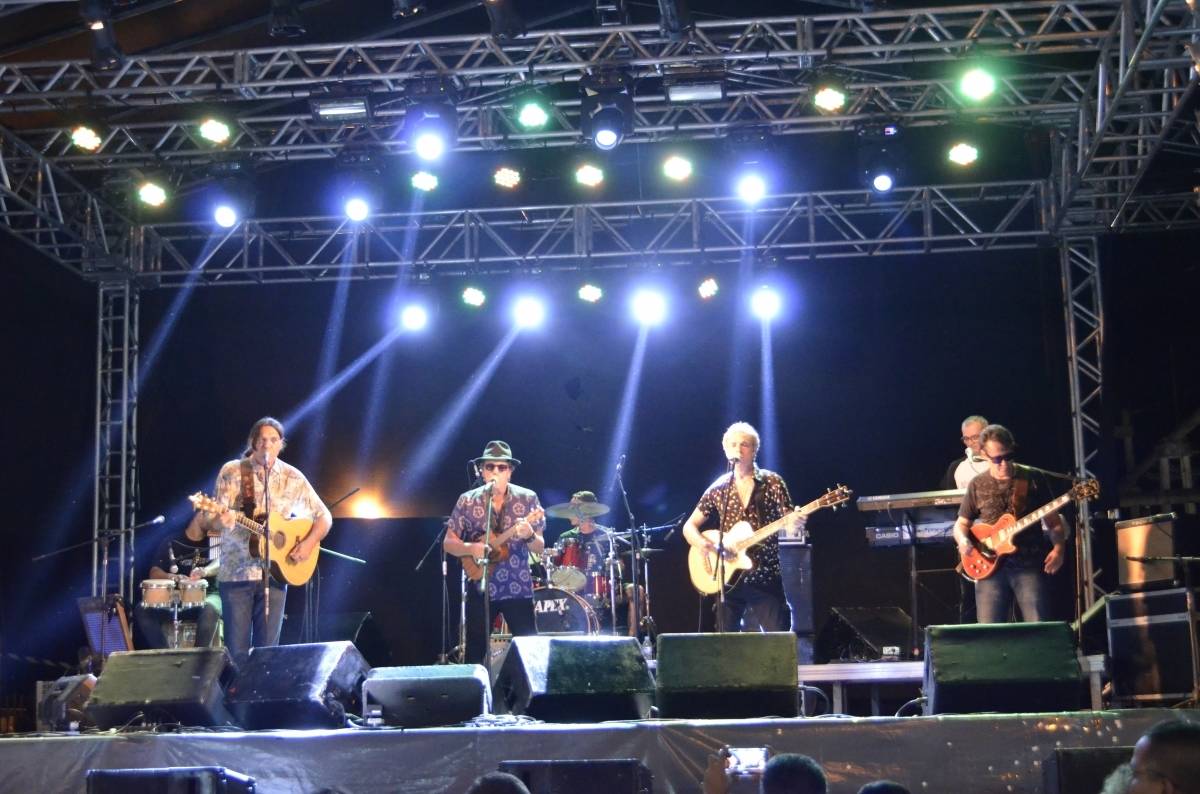 Cantor de Rock, Evandro Mesquita e a banda The Fabulous Tab