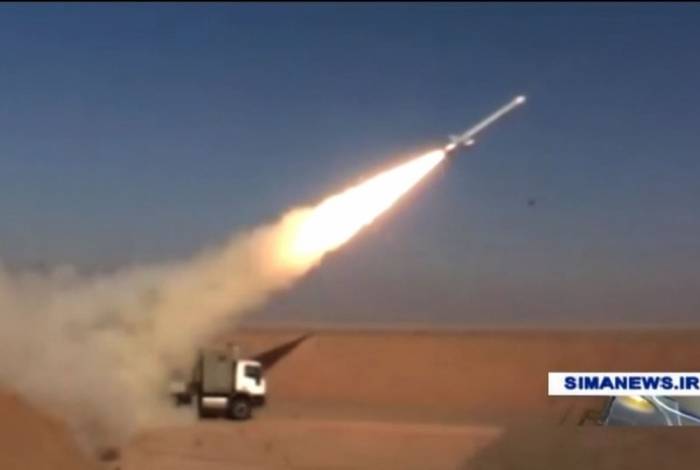 Irã confirma que testou com sucesso míssil de cruzeiro
