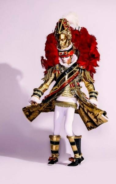 Fantasia Mangueira, da ala 'Versão Heróica de Pedro - Divulgação