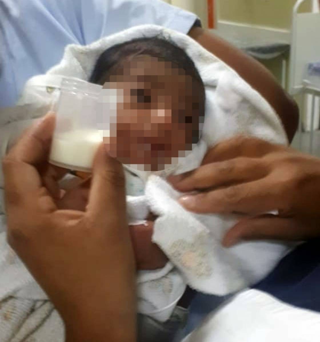 Recém-nascido é um menino de cerca de dois anos