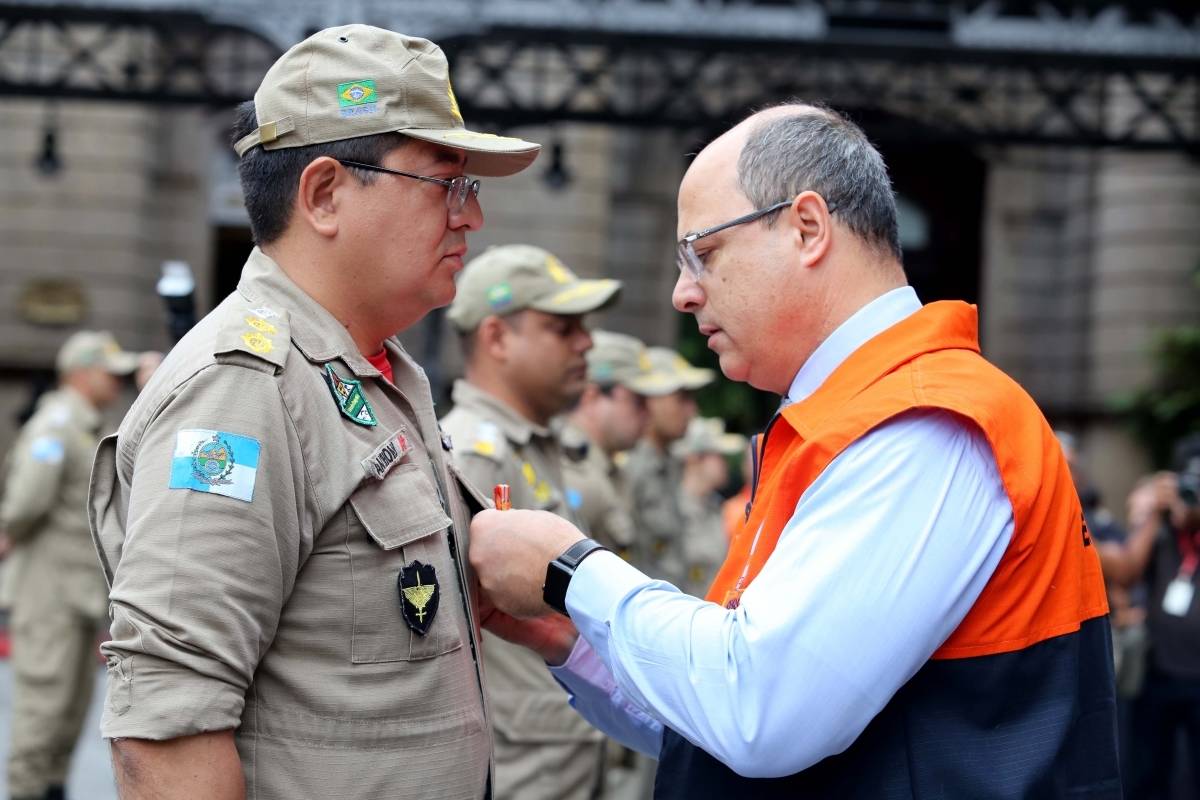 Governador Wilson Witzel na homenagem aos bombeiros que atuaram em Brumadinho e entrega de 10 viaturas para a corporação