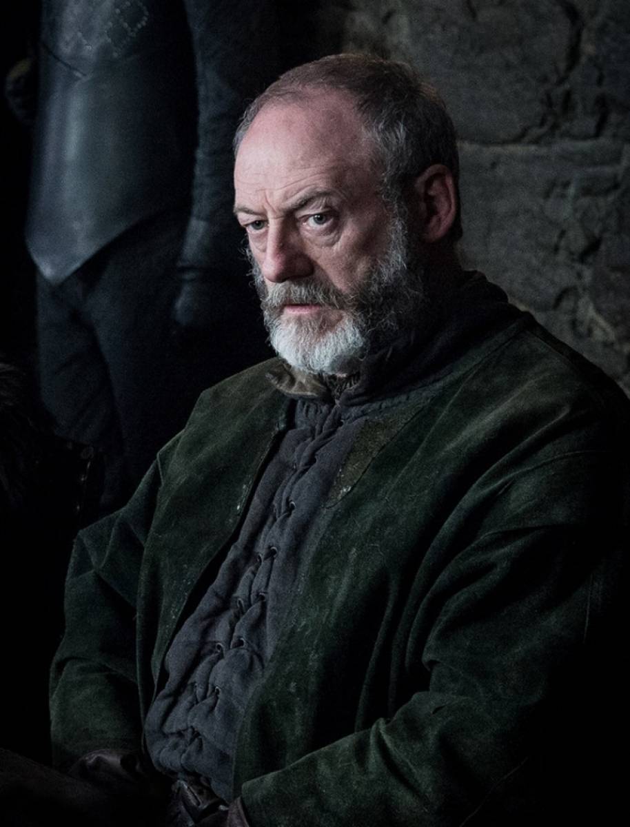 Liam Cunnigham como Davos Seaworth