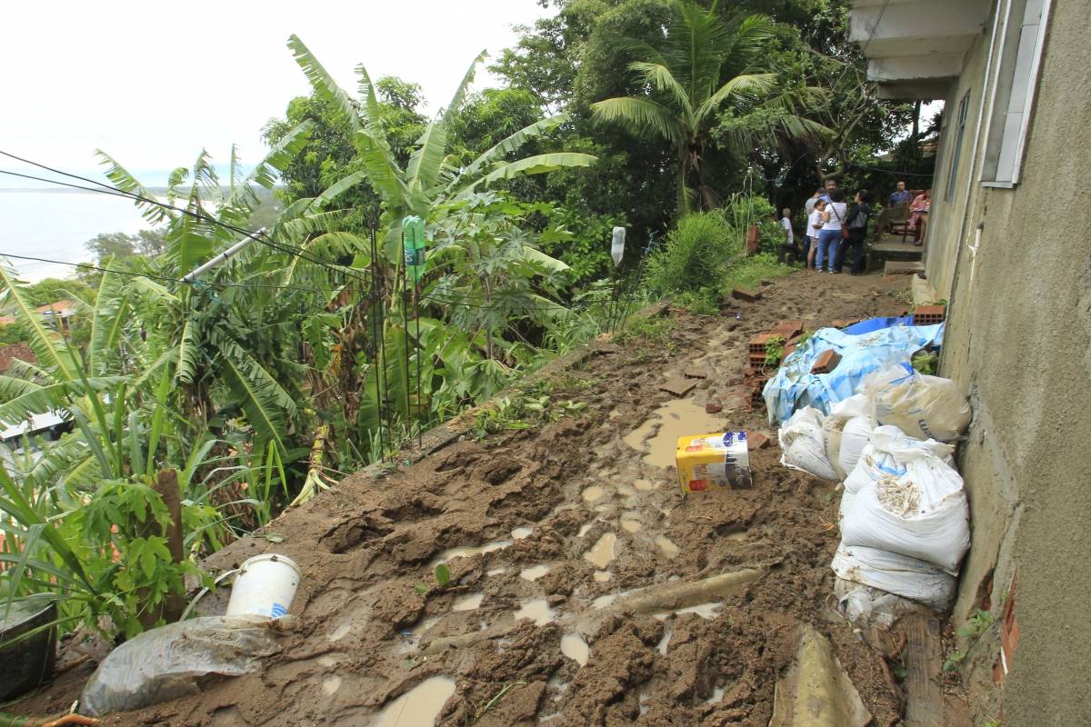 Local onde mãe e filho morreram em Barra de Guaratiba