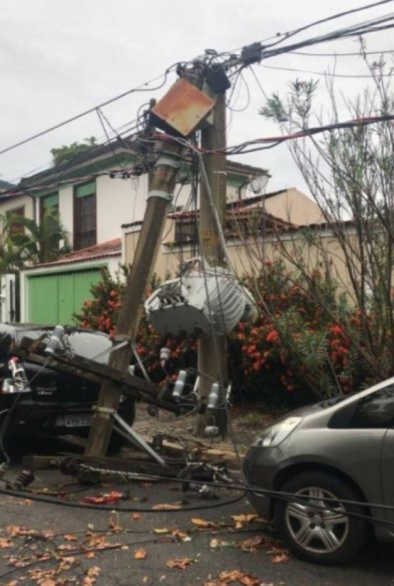 Temporal causou estragos no Anil, na Zona Oeste