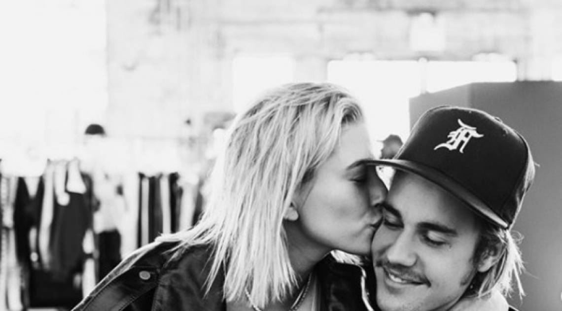 Justin Bieber e Hailey Baldwin em foto antiga - Diversão