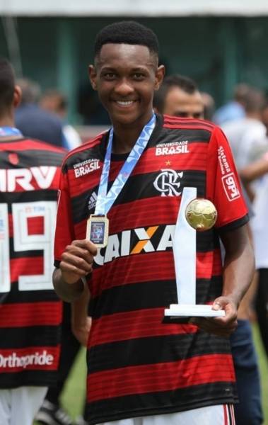 Jorge Eduardo Santos, 15 anos, era de Al&eacute;m Para&iacute;ba, interior do estado do Rio

 - Reprodução 