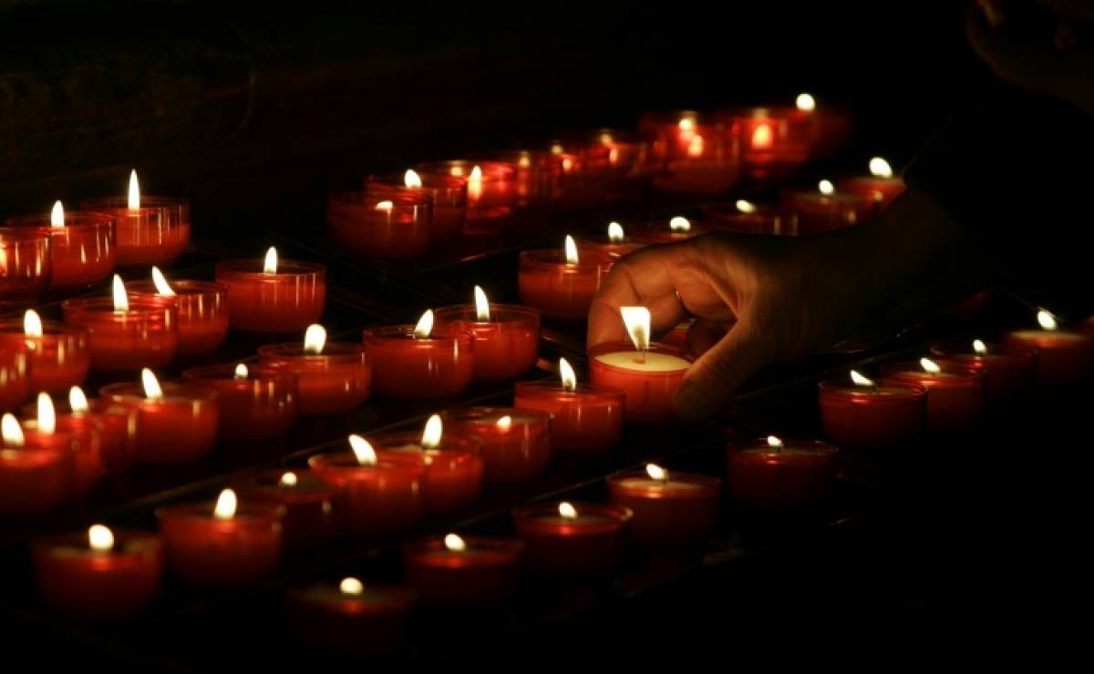 Para diretor François Ozon, 'houve um pacto de silêncio' em 'toda a sociedade' sobre a pedofilia. Filme busca mostrar o lado das vítimas - AFP/File / GABRIEL BOUYS