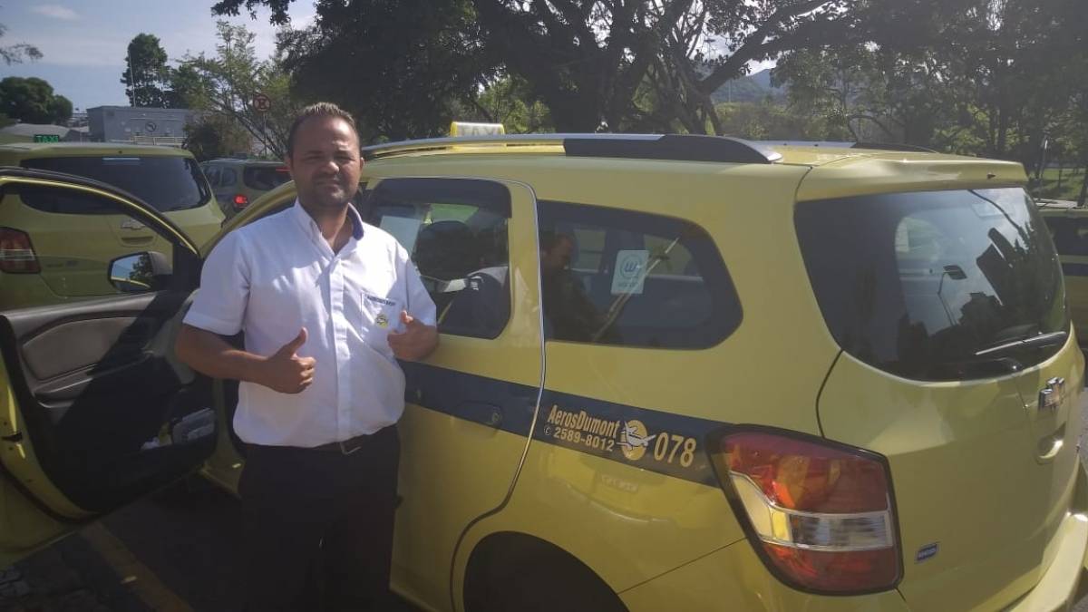 Taxista Gilmar Silva, no Aeroporto Santos Dumont, Centro do Rio - Reprodu&ccedil;&atilde;o / Whatsapp
