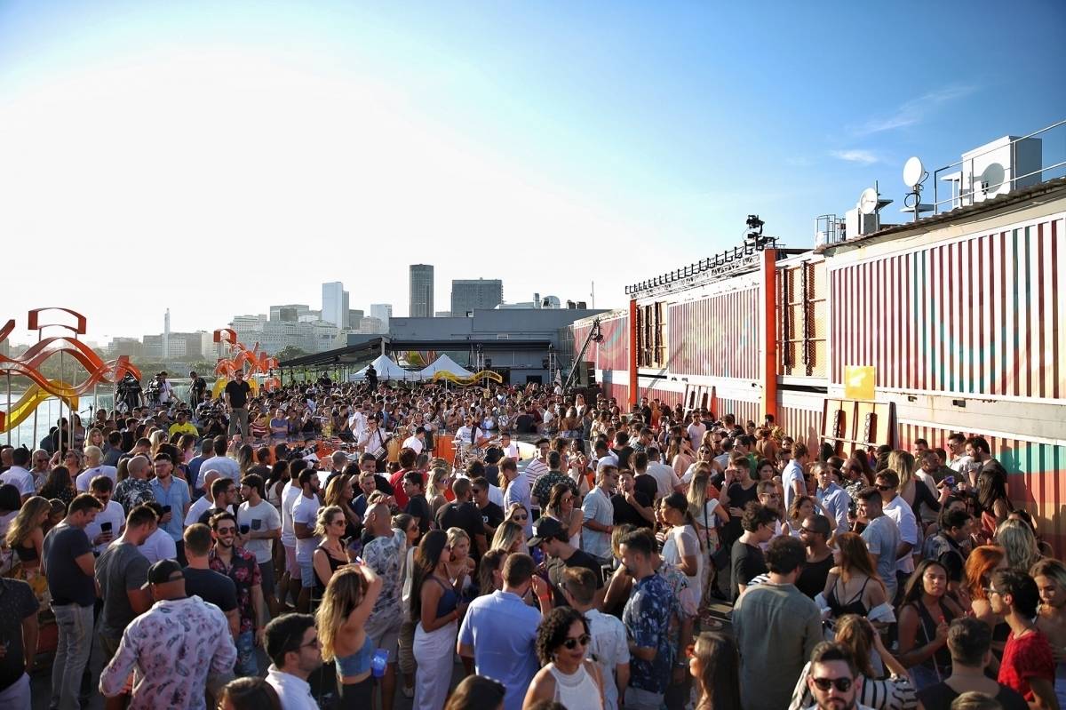 Xand Avião durante a gravação do DVD 'Xand Errejota'