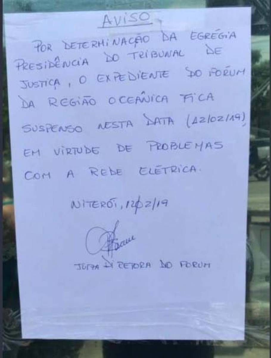 Fórum suspendeu atividades após princípio de incêndio
