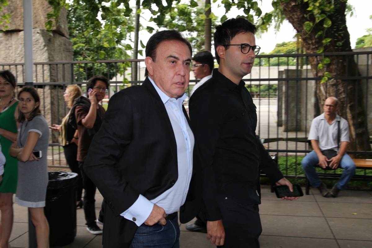 Apresentador e jornalista Amaury de Assis Ferreira Júnior comparece ao velório de Ricardo Boechat