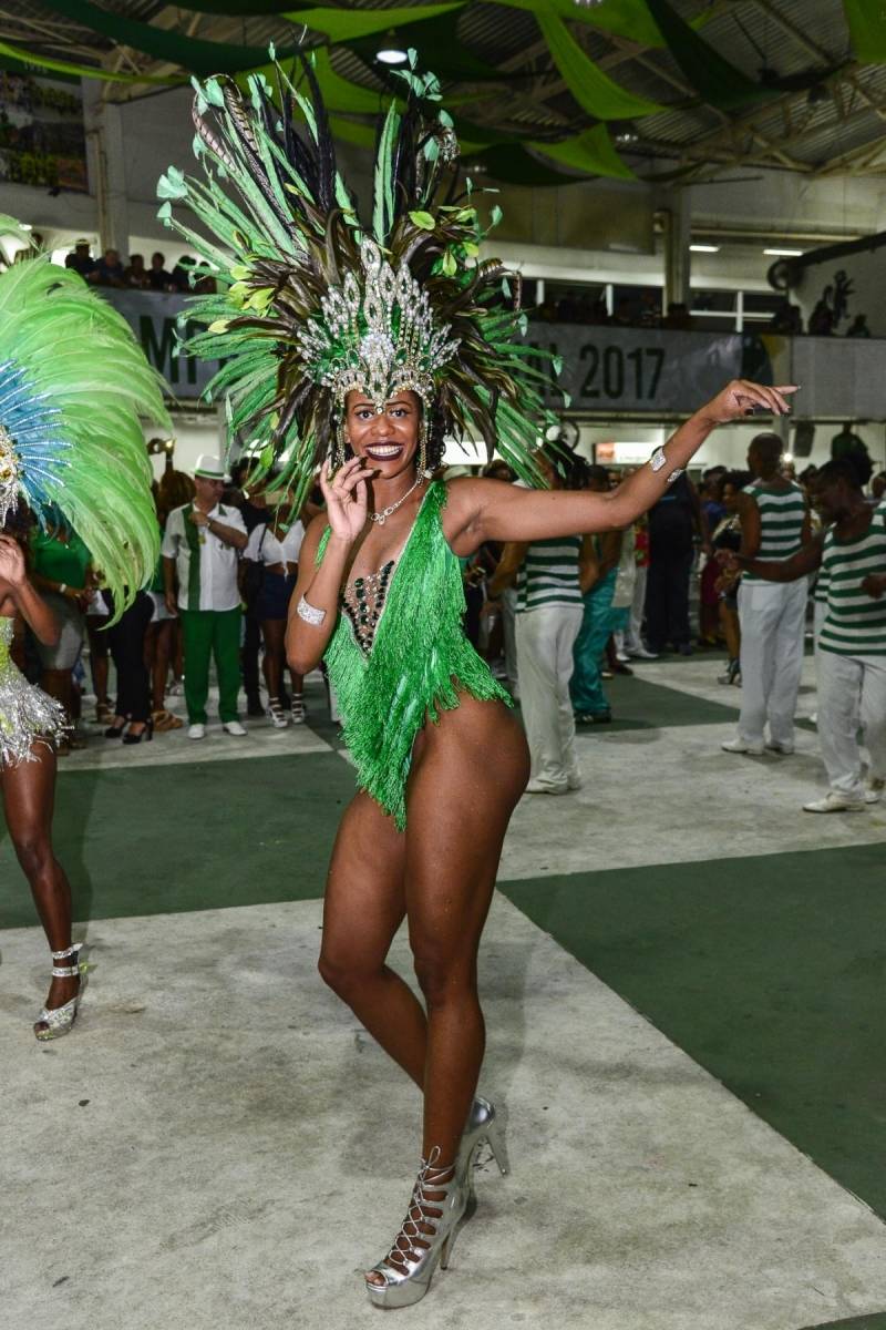 Passista da Mocidade Independente de Padre Miguel - Divulgação