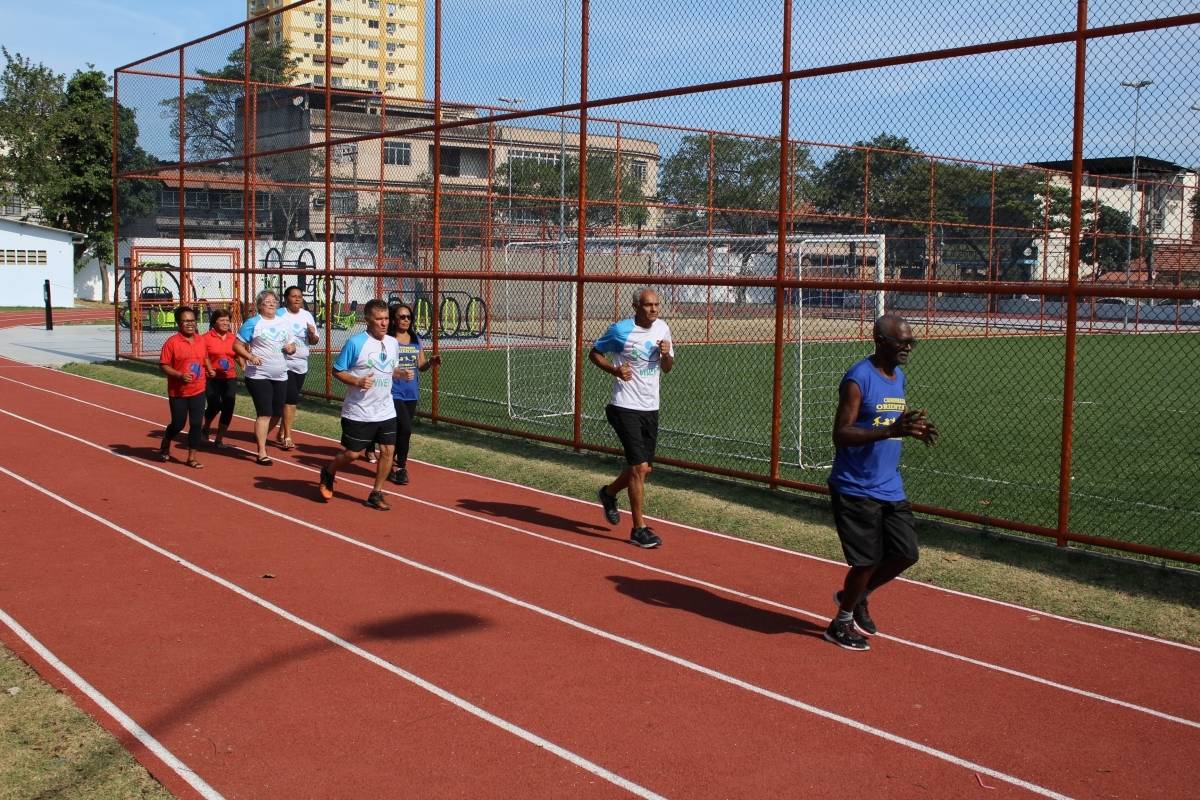 Santos abre novas vagas gratuitas para aulas de xadrez na segunda-feira