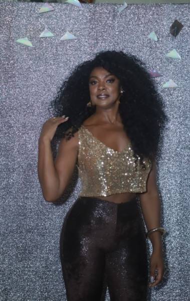 Paolla Oliveira é coroada rainha do Cordão do Bola Preta