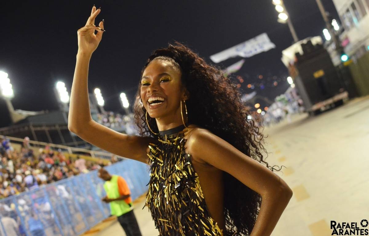 Duda Almeida, nova musa da São Clemente